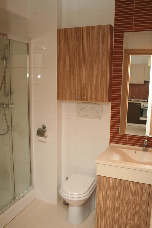 Top Rooms Aparthotel Bucarest Habitación foto