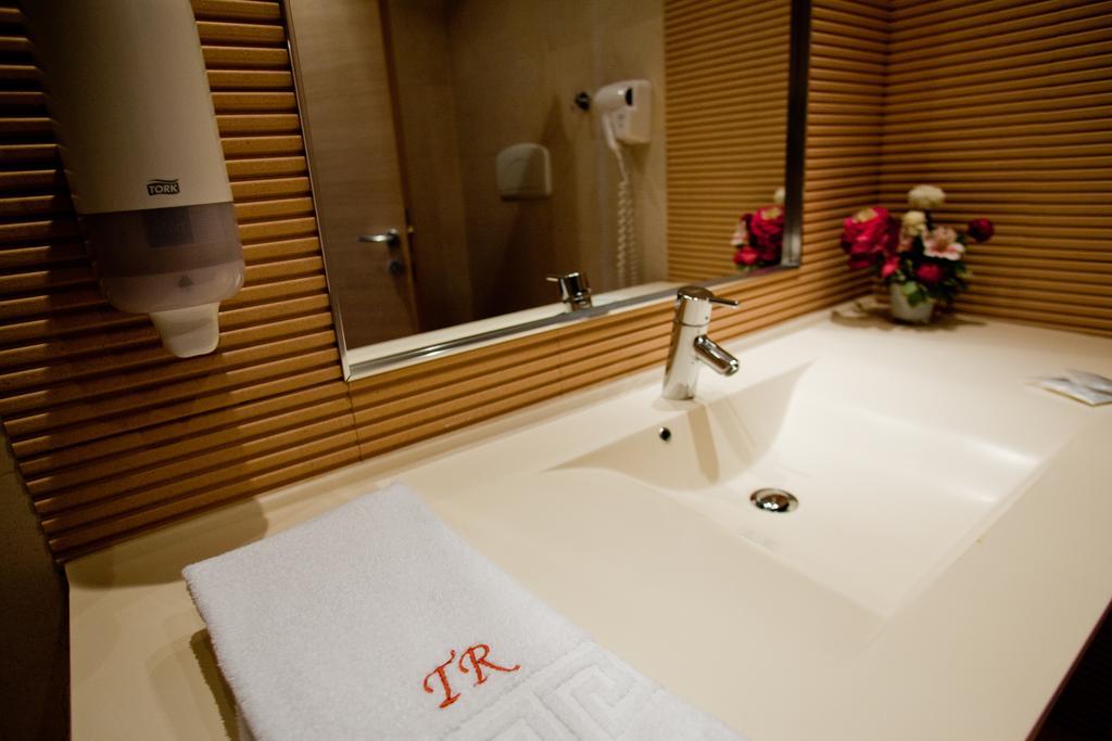 Top Rooms Aparthotel Bucarest Habitación foto