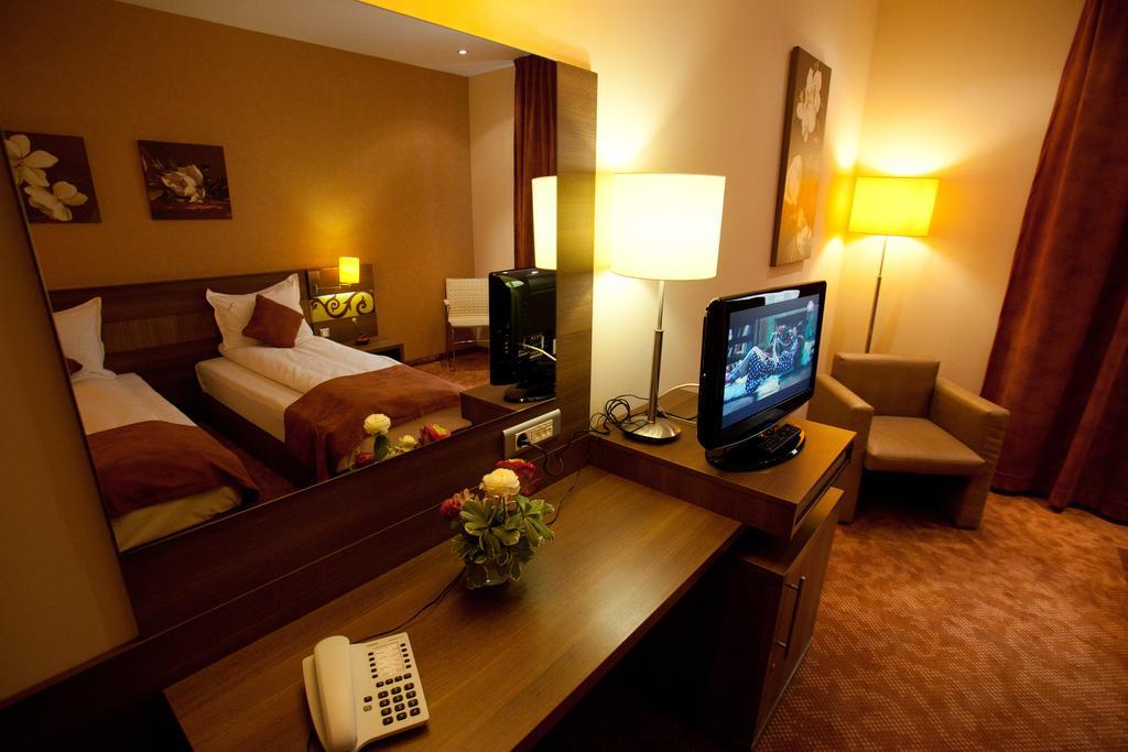 Top Rooms Aparthotel Bucarest Exterior foto
